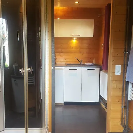 게스트하우스 Les Lilas 3*